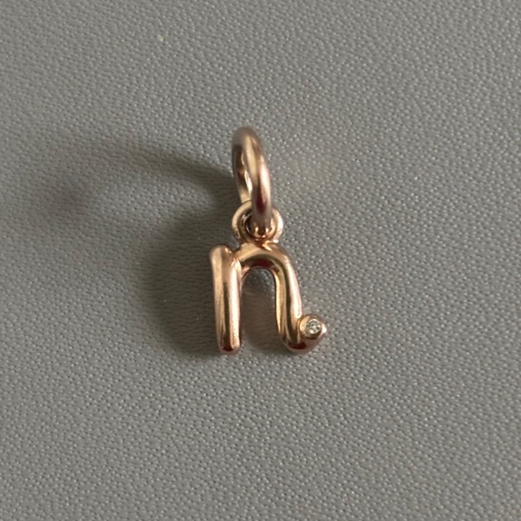 Pandora Rose Gold Letter N charm - Picture 1 of 1